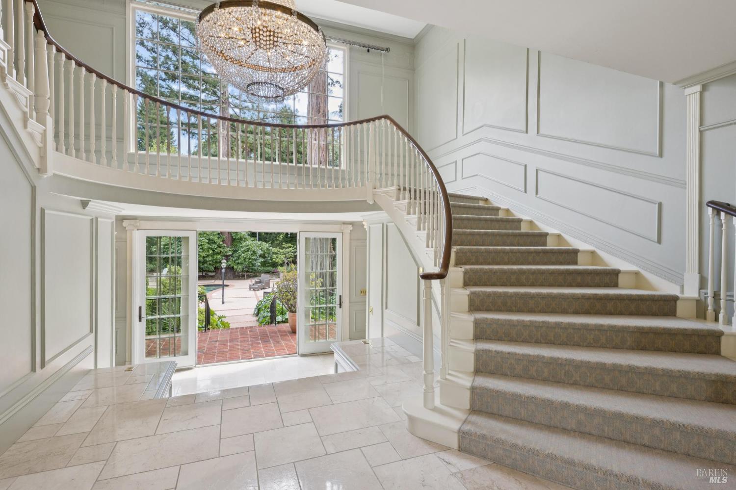 110 Mountain View Avenue