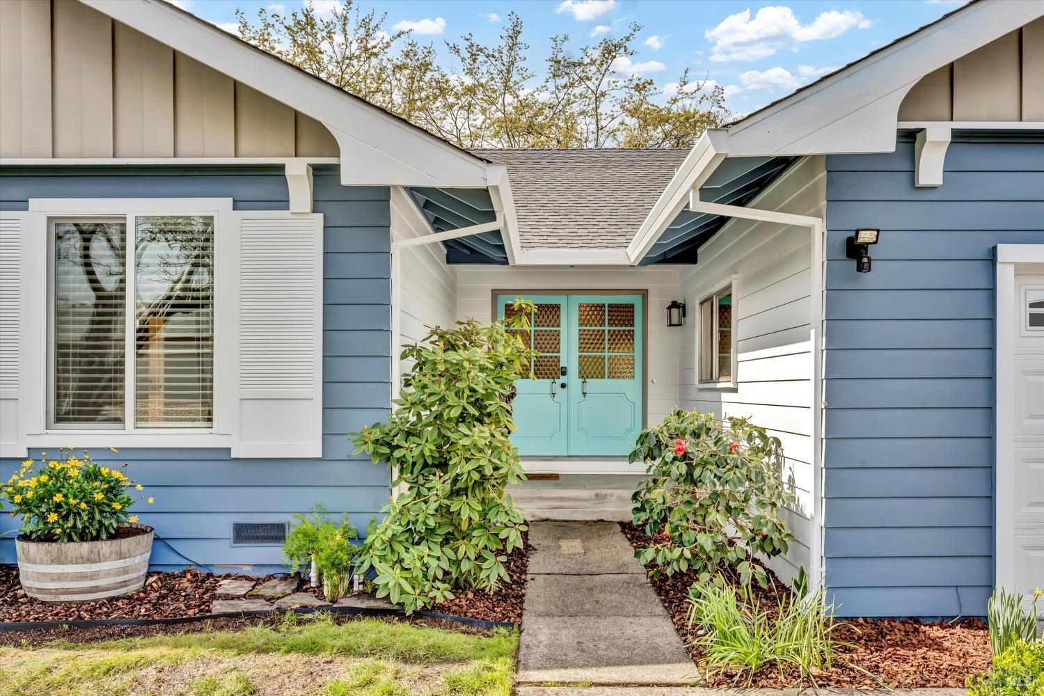 2240 Alvarado Ave