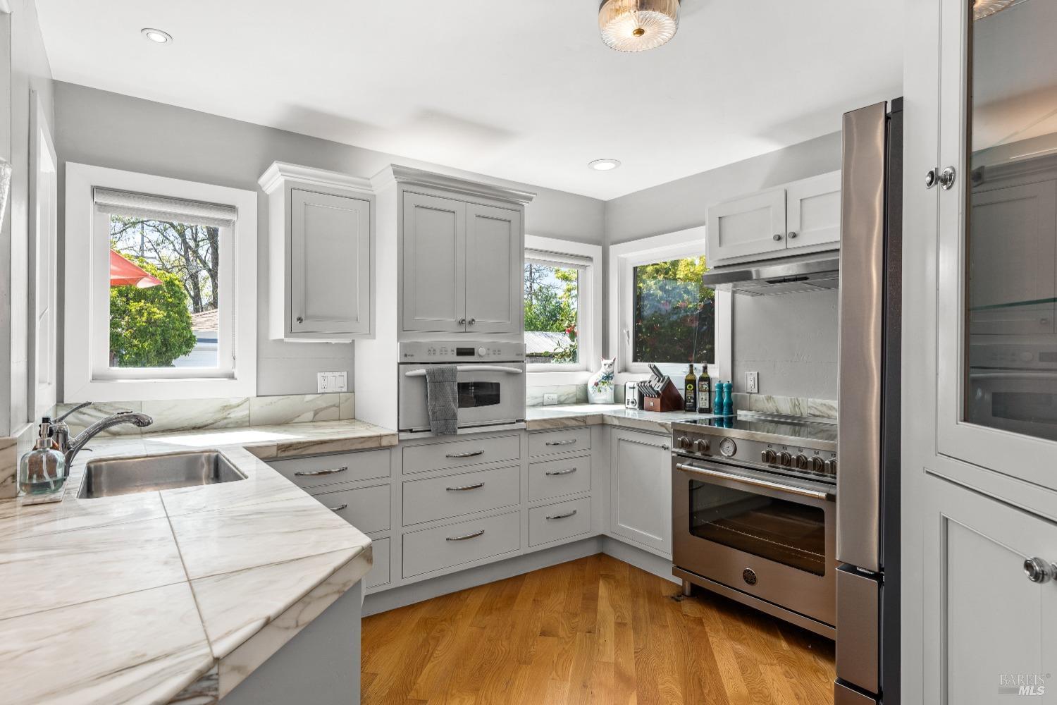415 Virginia Ct