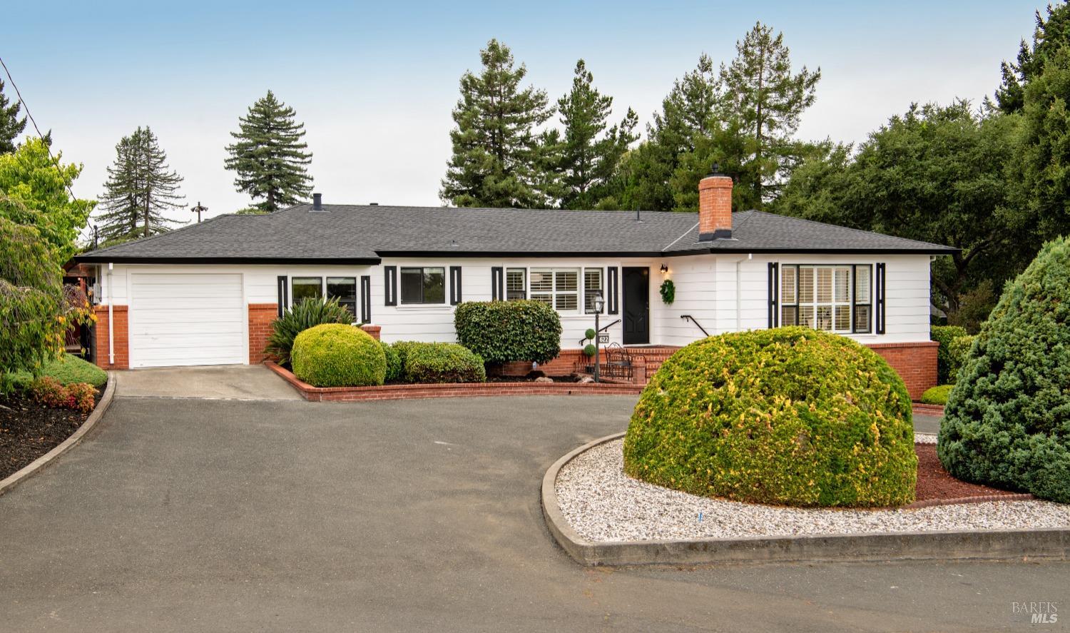 622 Sparkes Rd