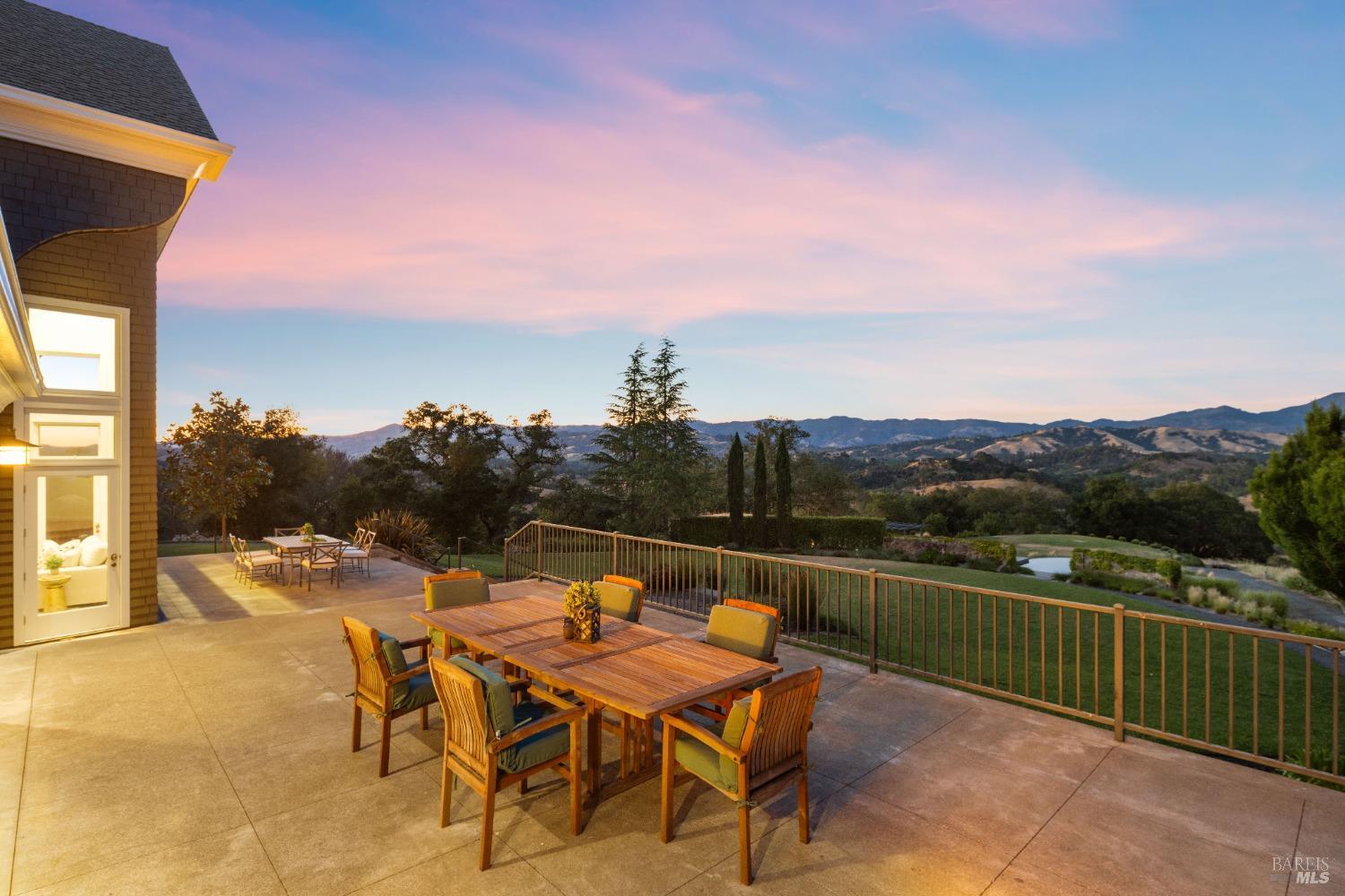 12111 Chalk Hill Rd