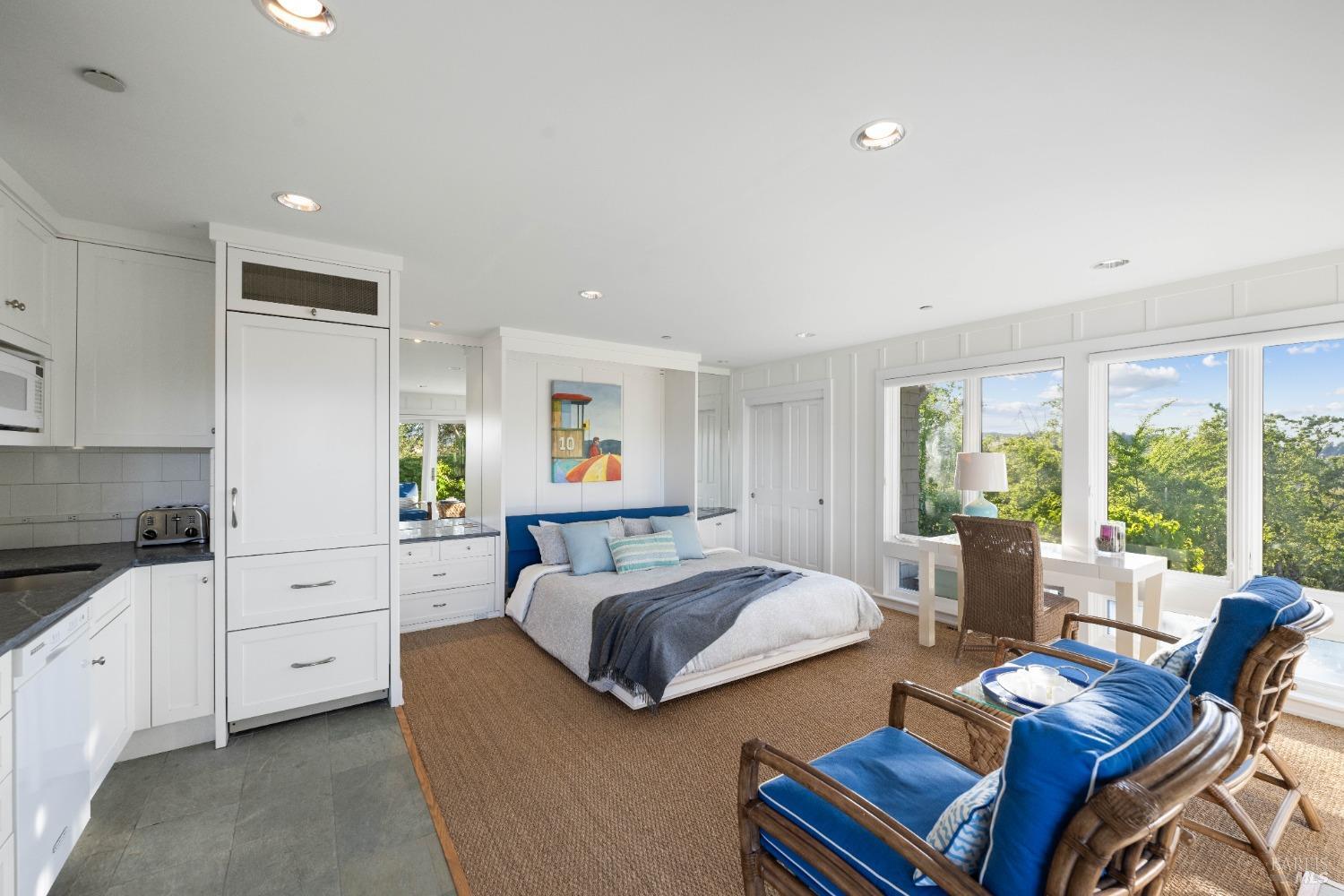 12111 Chalk Hill Rd