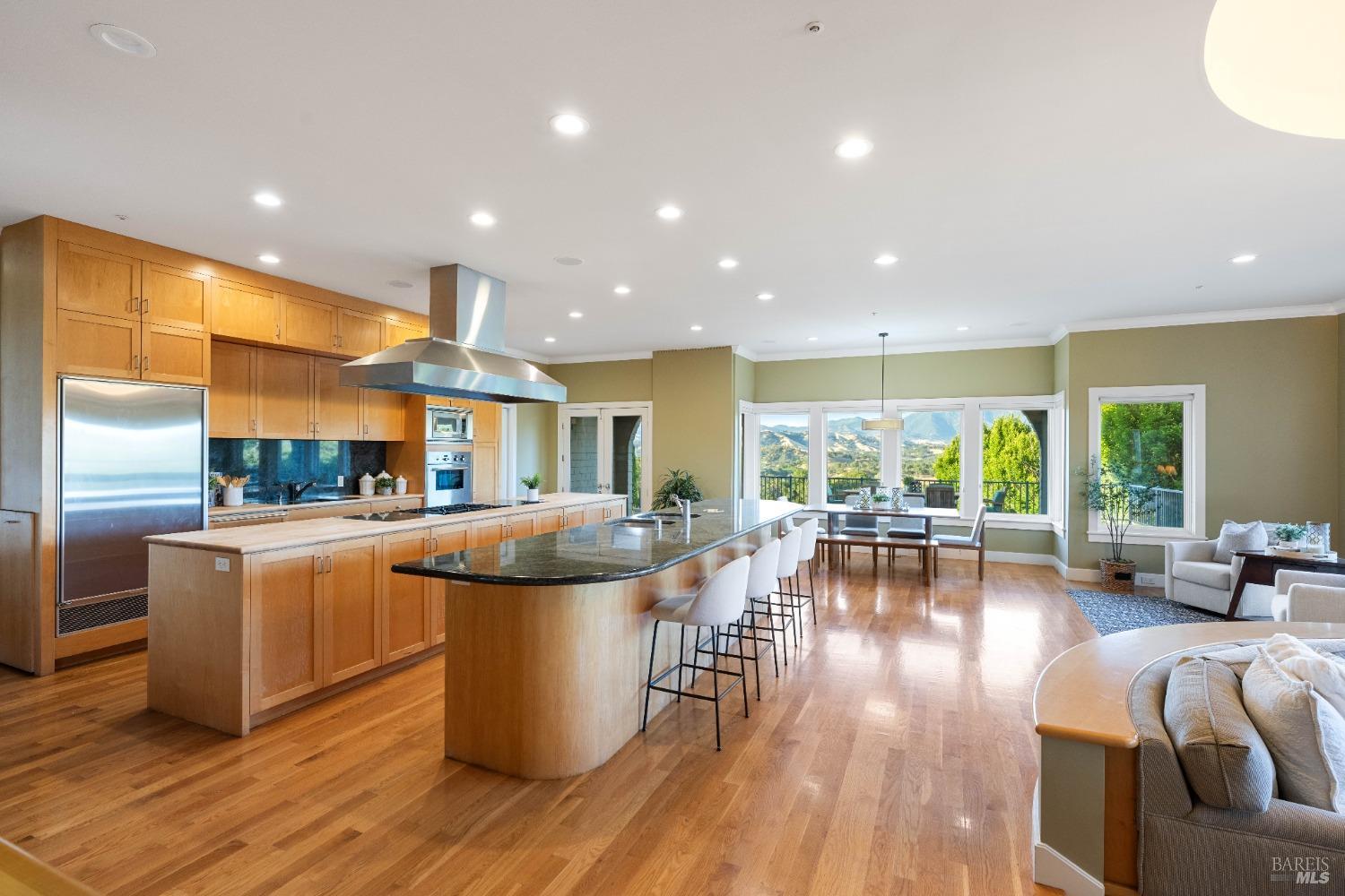 12111 Chalk Hill Rd
