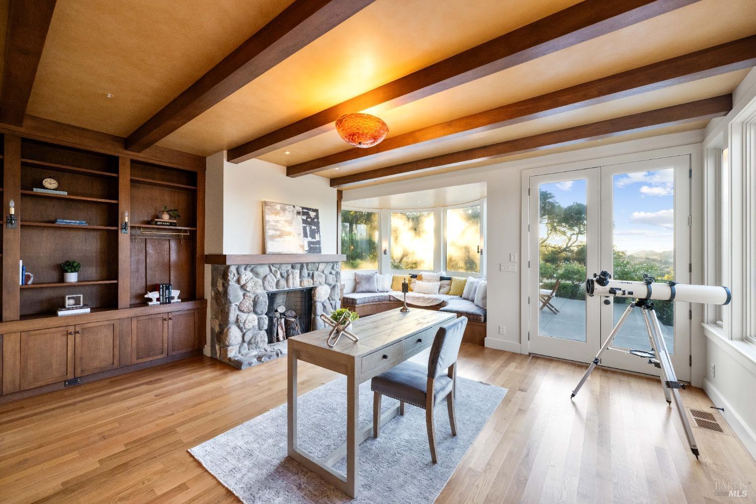12111 Chalk Hill Rd
