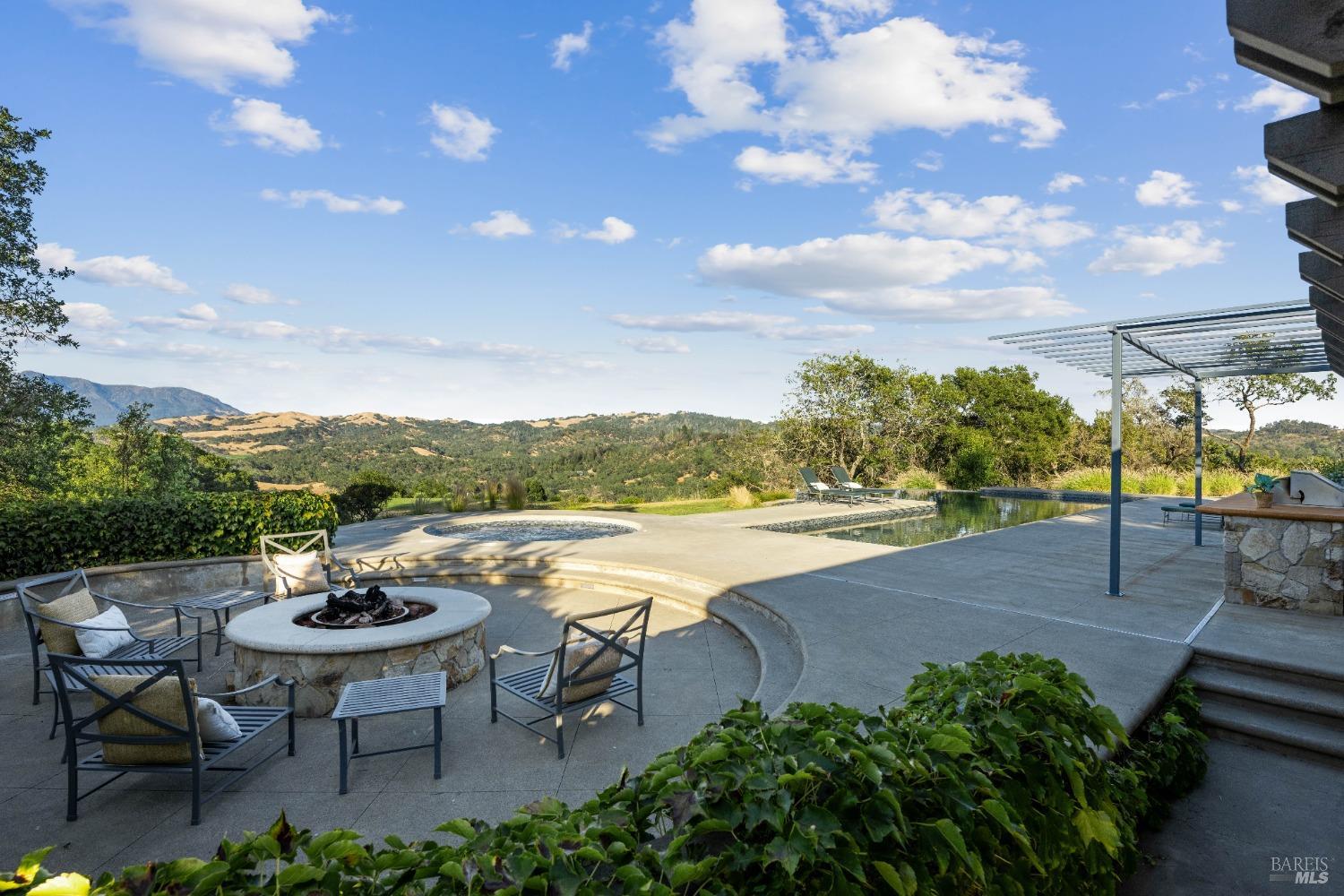 12111 Chalk Hill Rd