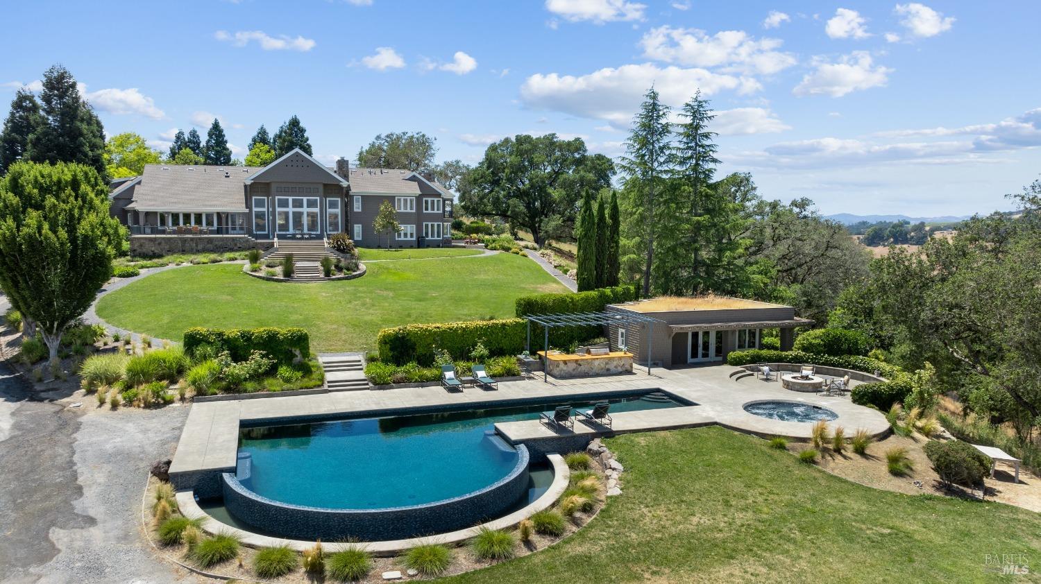 12111 Chalk Hill Rd