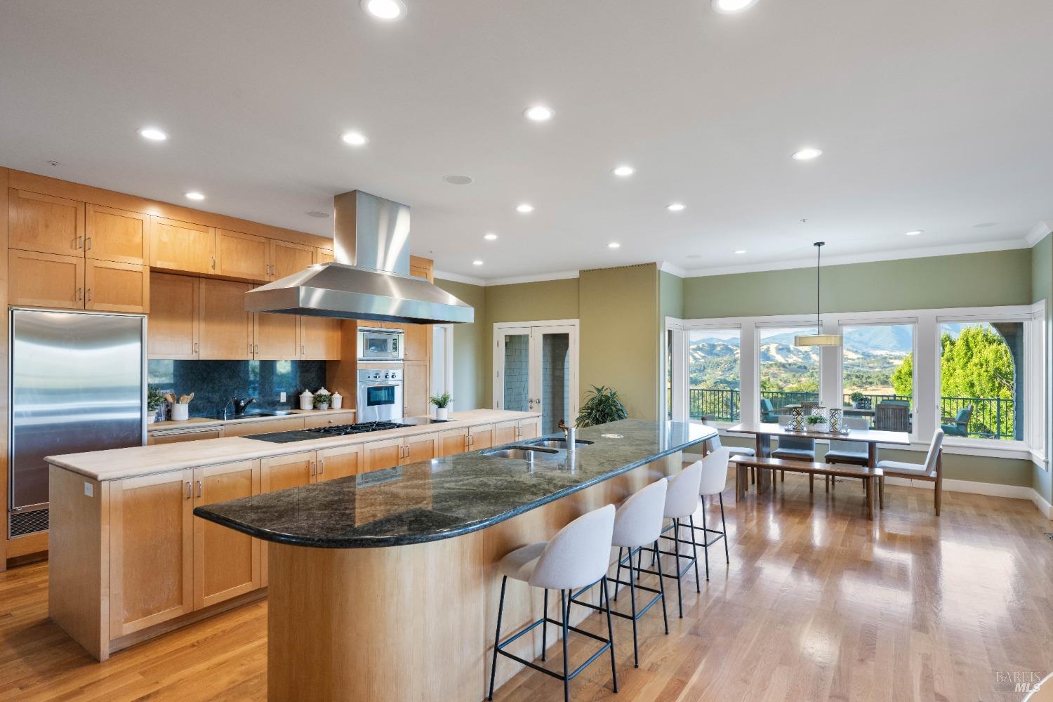 12111 Chalk Hill Rd