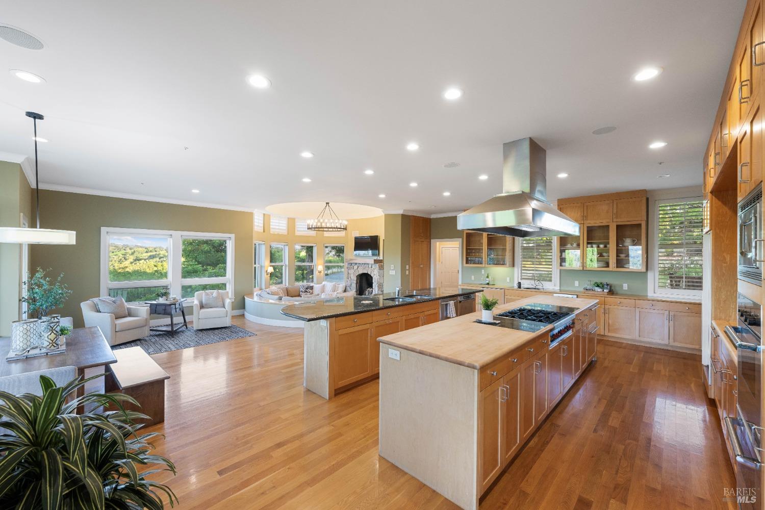 12111 Chalk Hill Rd