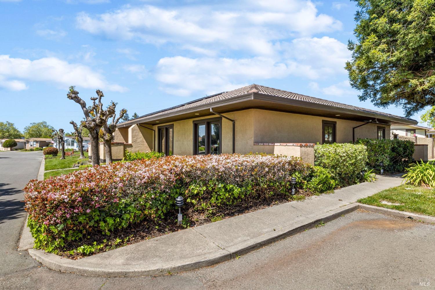 1546 Royal Oak Drive