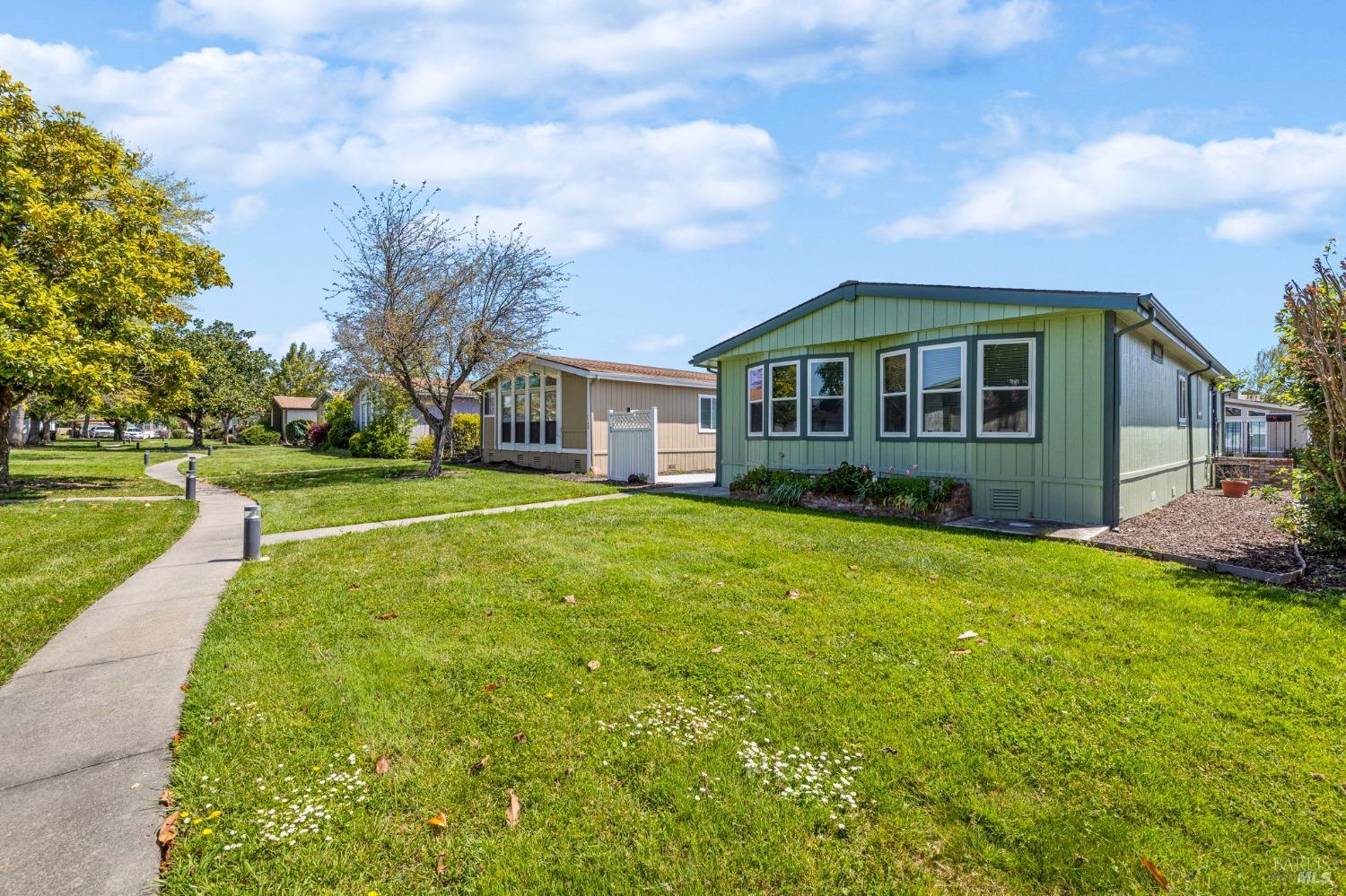1546 Royal Oak Drive