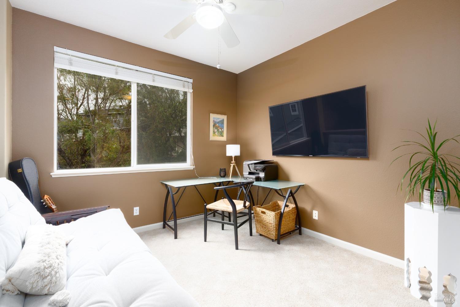 1534 Barn Owl Pl
