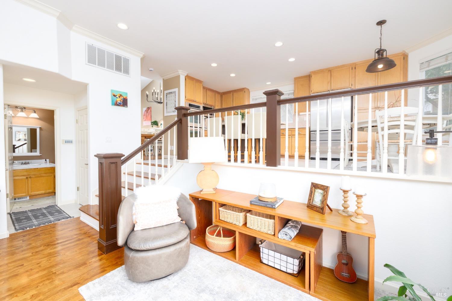 1534 Barn Owl Pl
