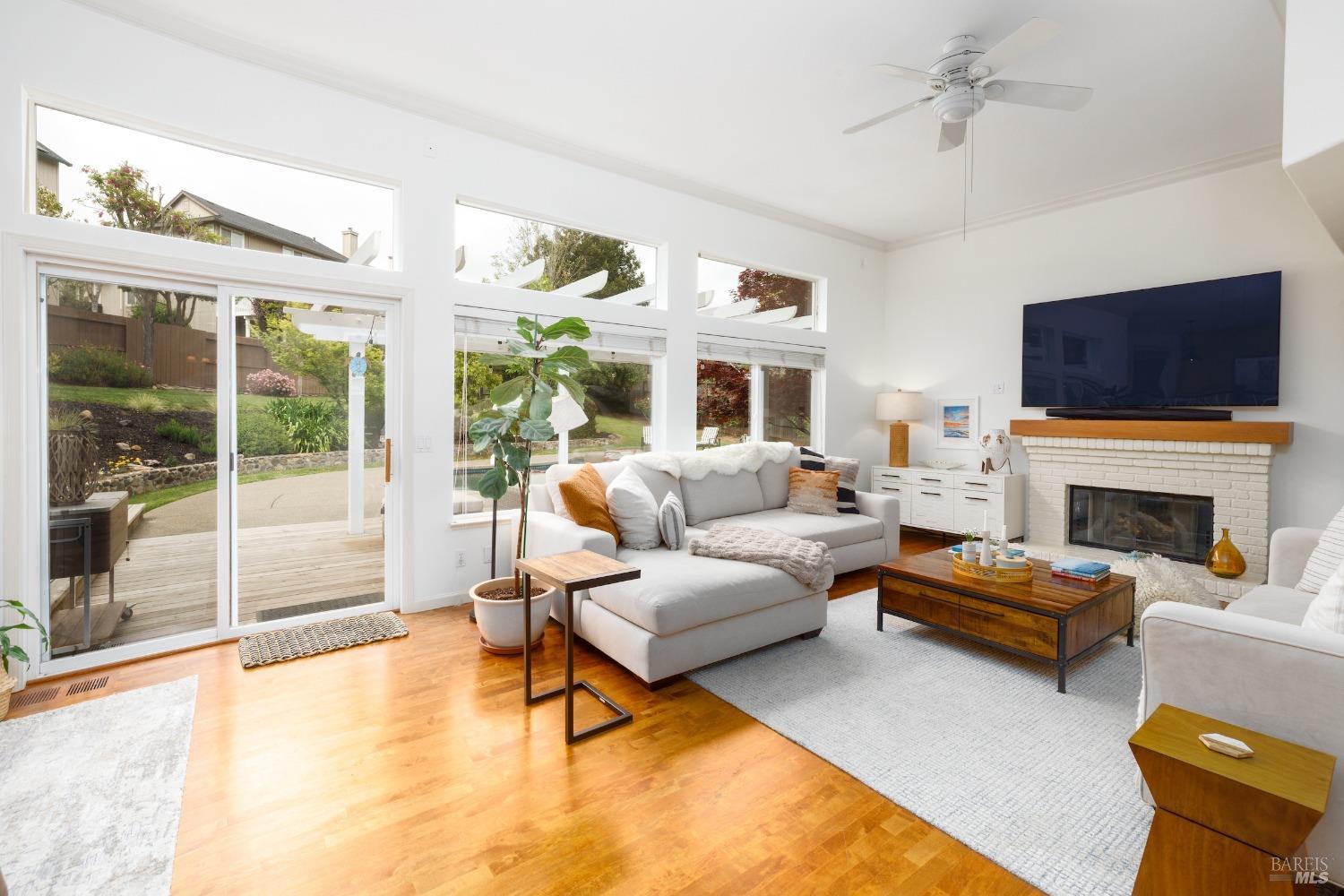 1534 Barn Owl Pl