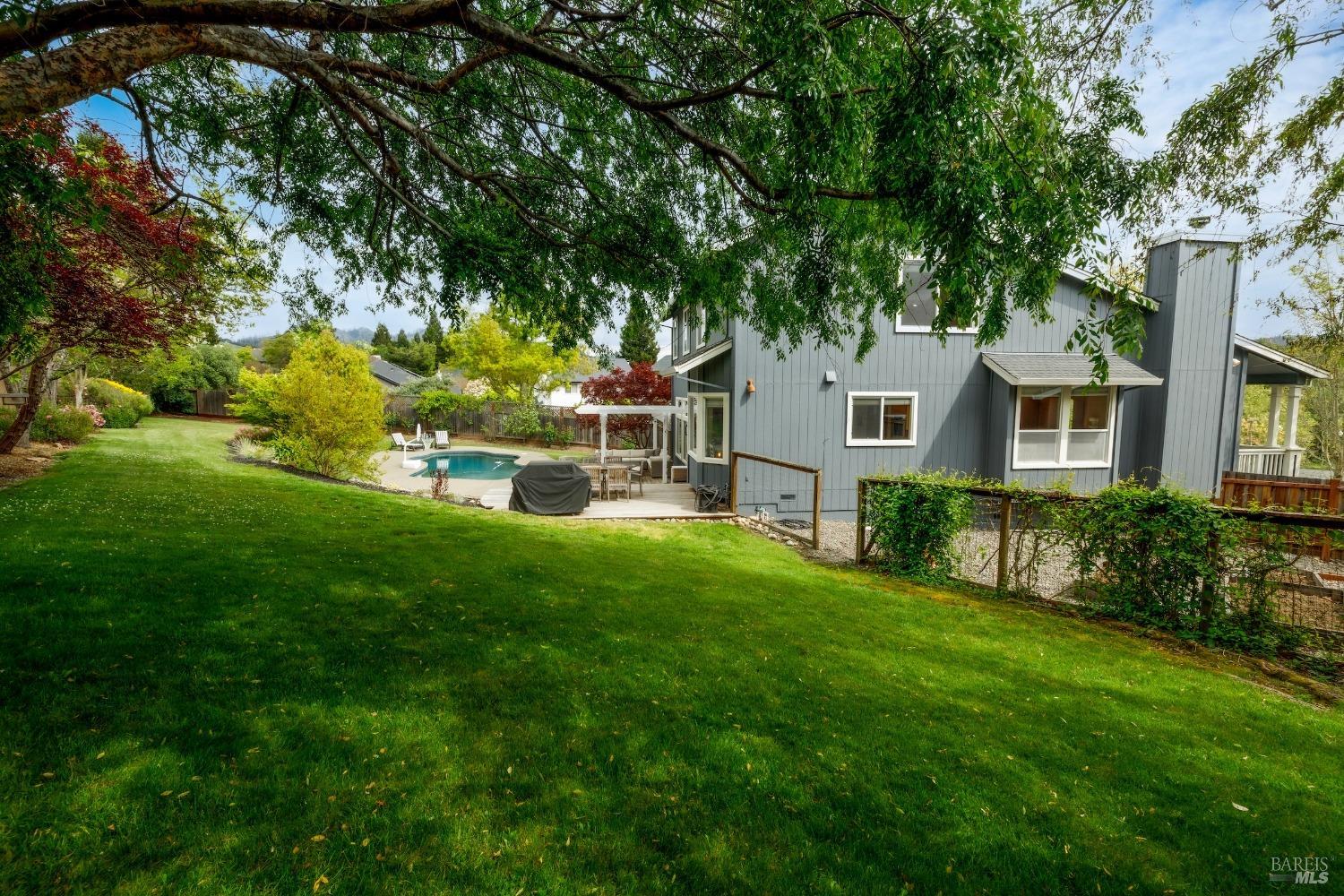 1534 Barn Owl Pl