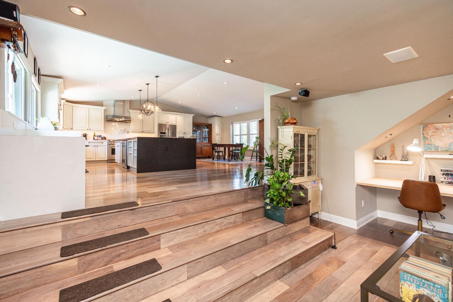 3355 Covey Ct