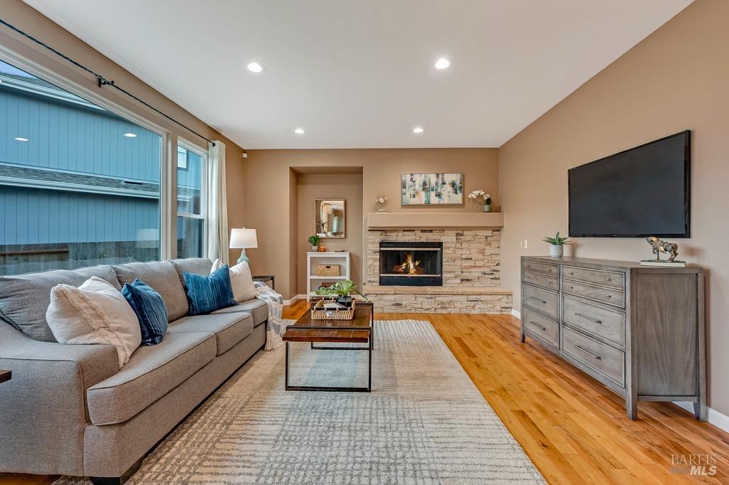 7580 Meadowlark Dr