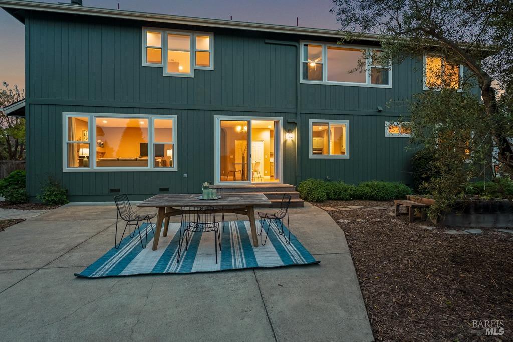 7580 Meadowlark Dr