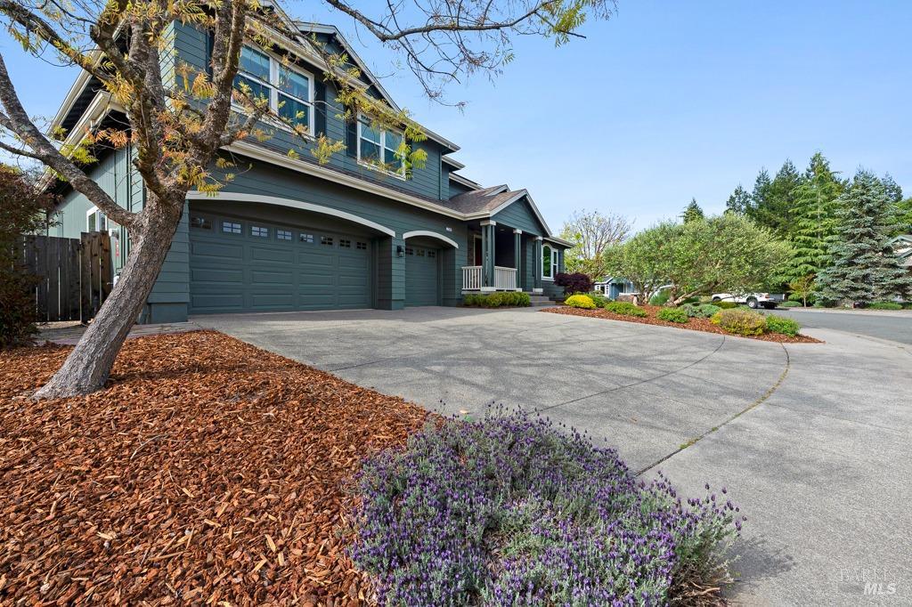 7580 Meadowlark Dr