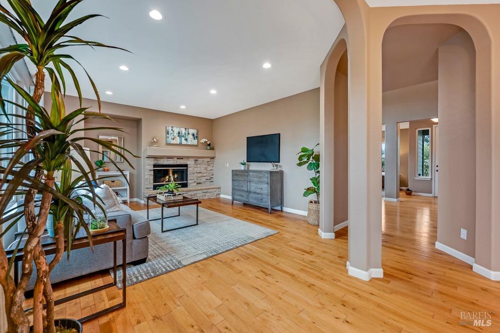 7580 Meadowlark Dr