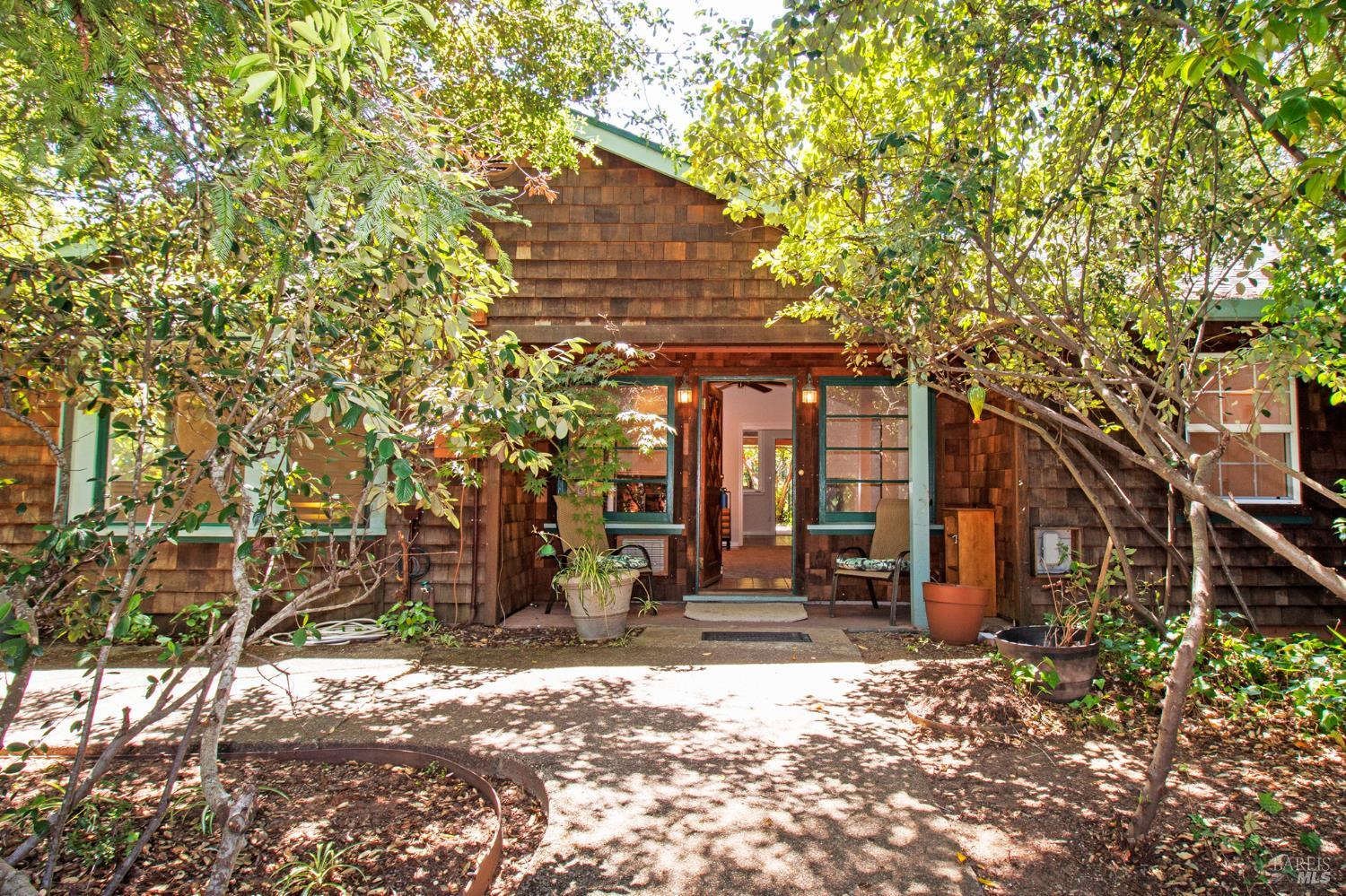 15866 Wright Dr