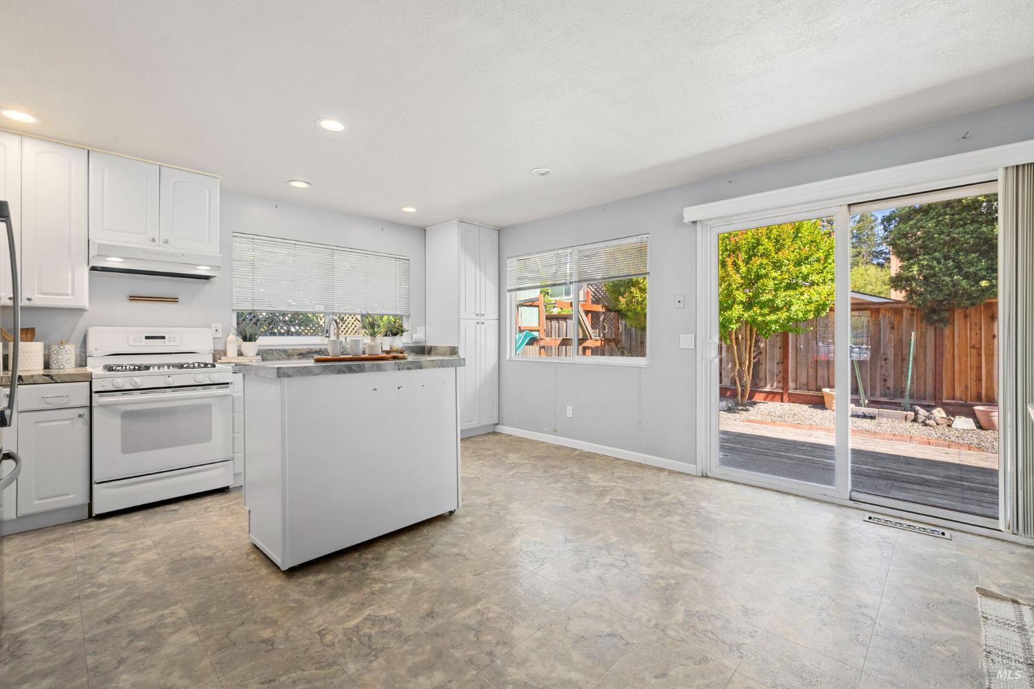 6576 Jade Court
