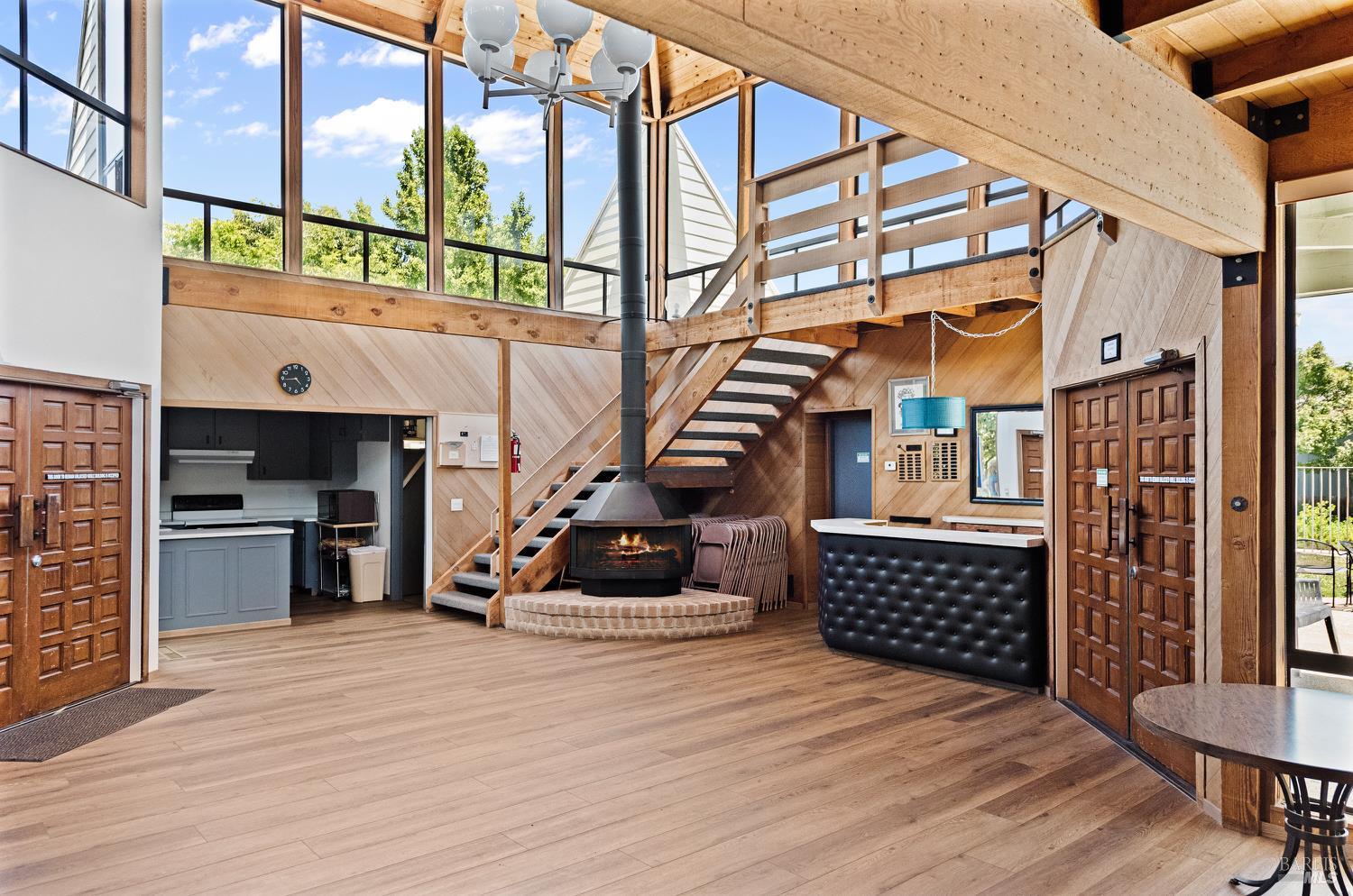 224 Mountain View Dr
