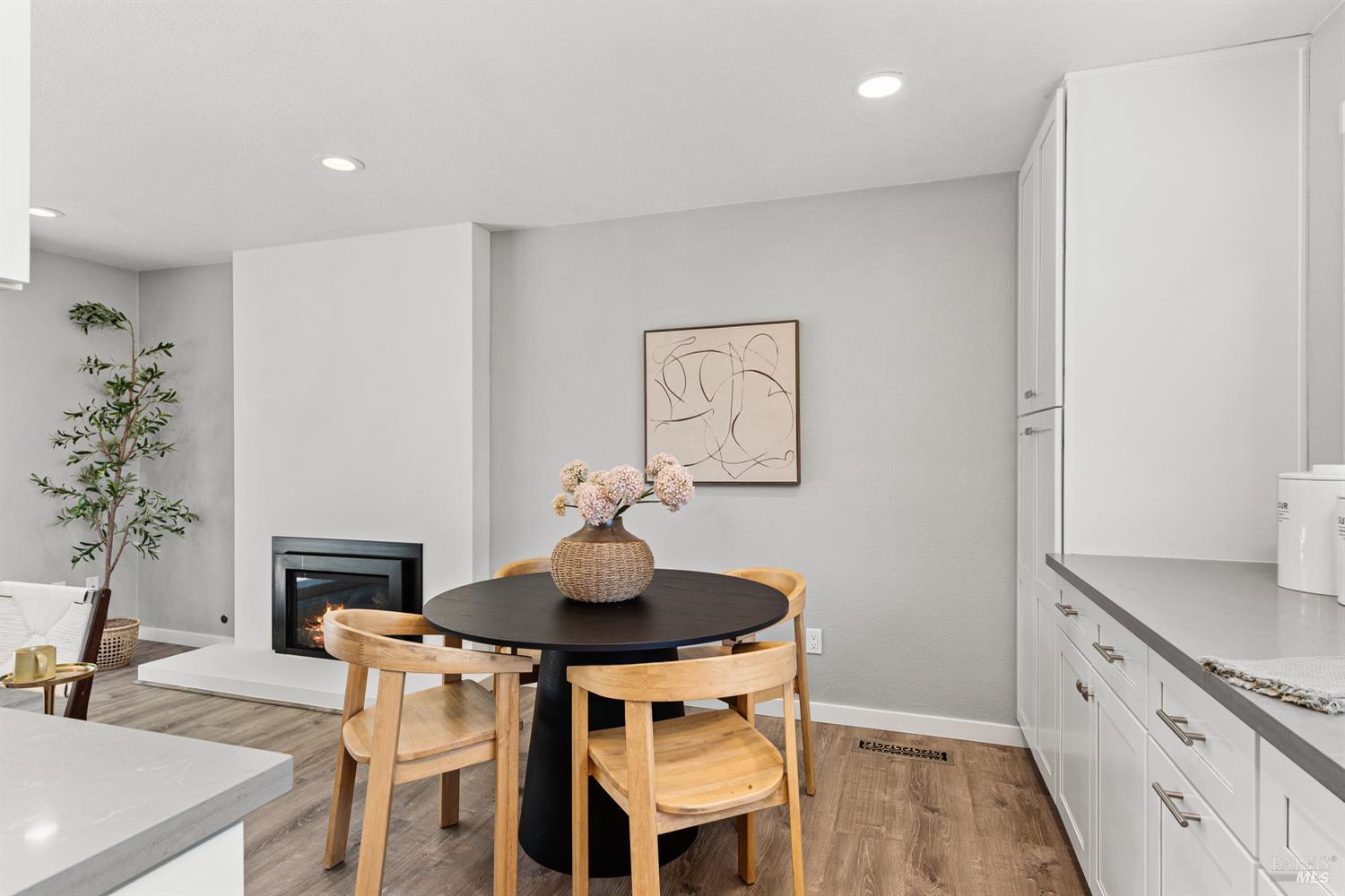 224 Mountain View Dr