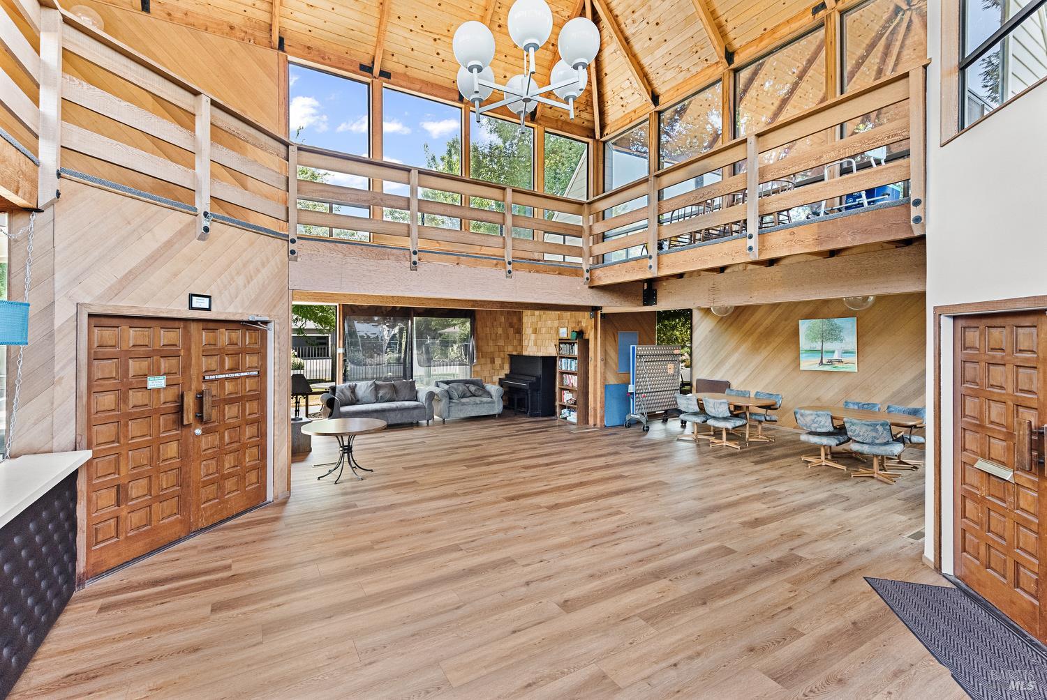 224 Mountain View Dr