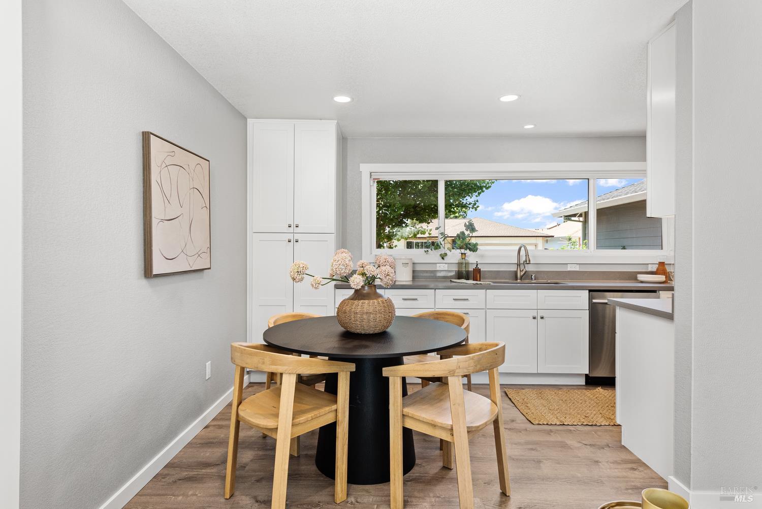 224 Mountain View Dr