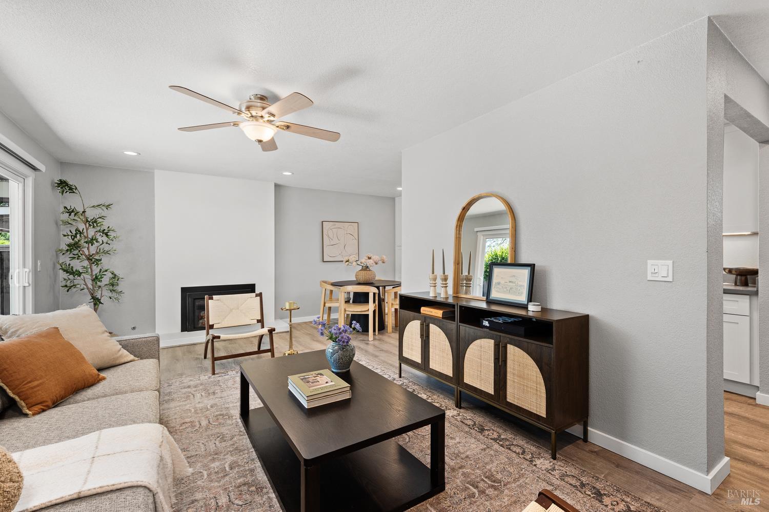 224 Mountain View Dr