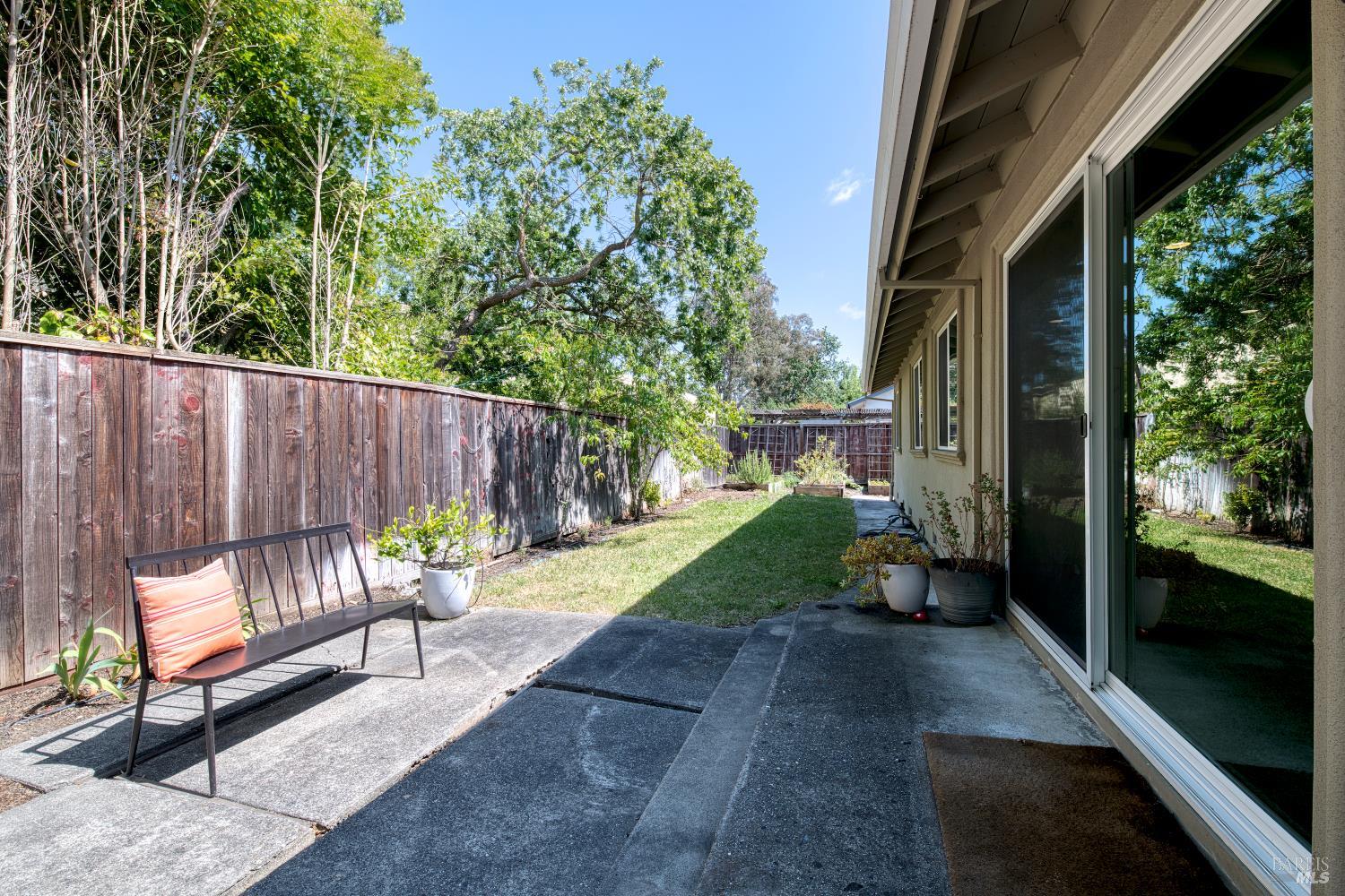 2635 Cactus Ave