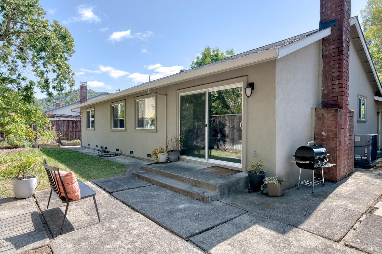2635 Cactus Ave