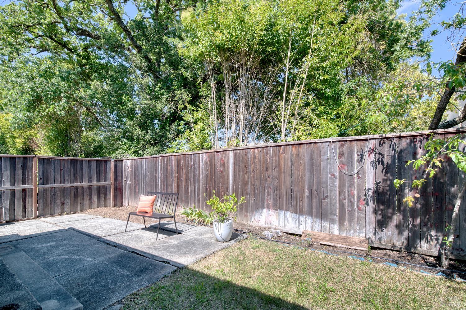 2635 Cactus Ave