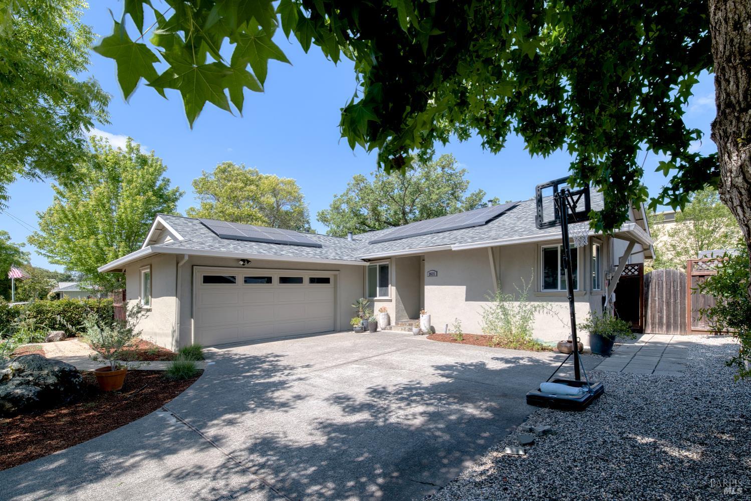 2635 Cactus Ave