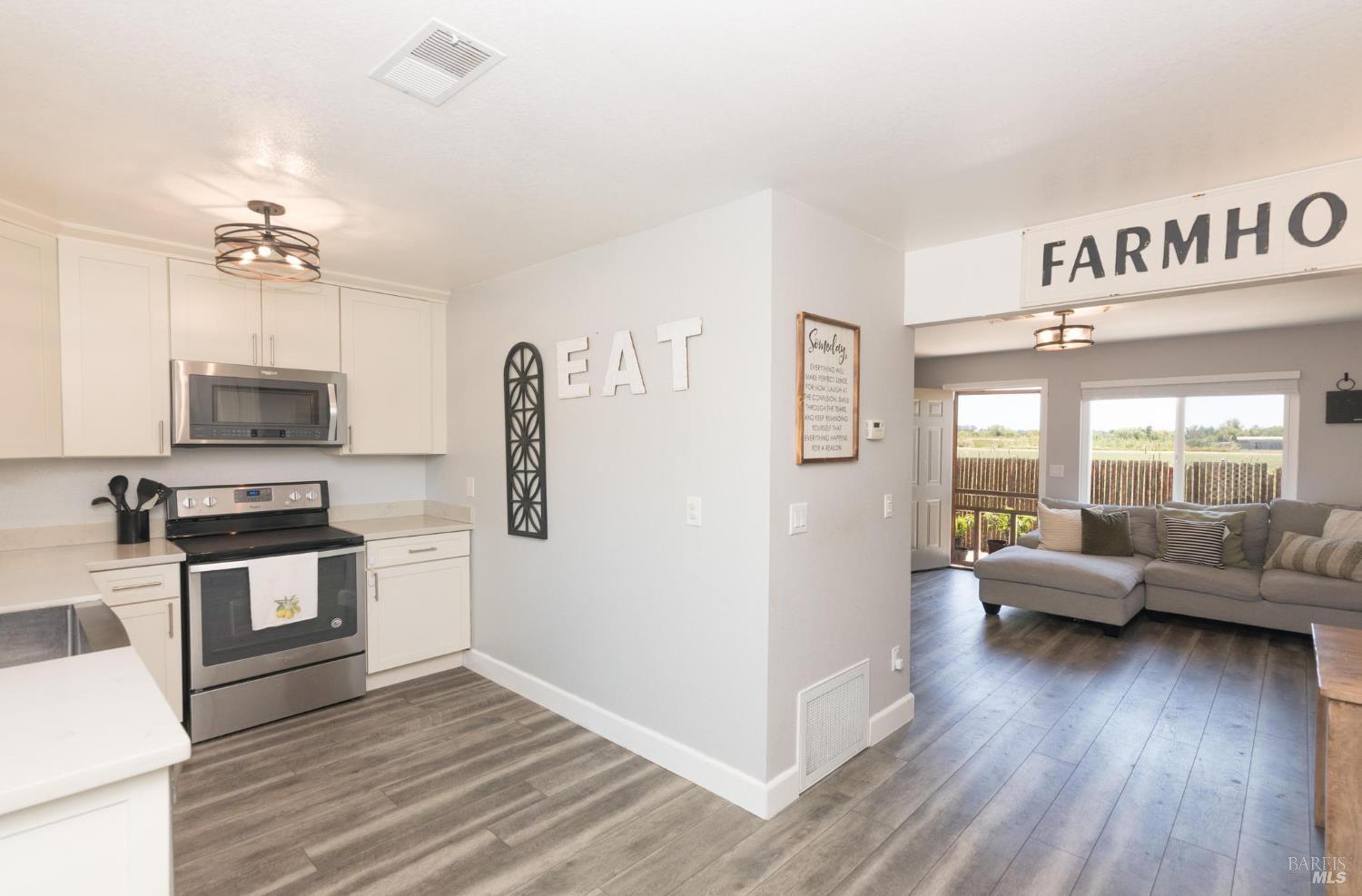 1452 Gold Way