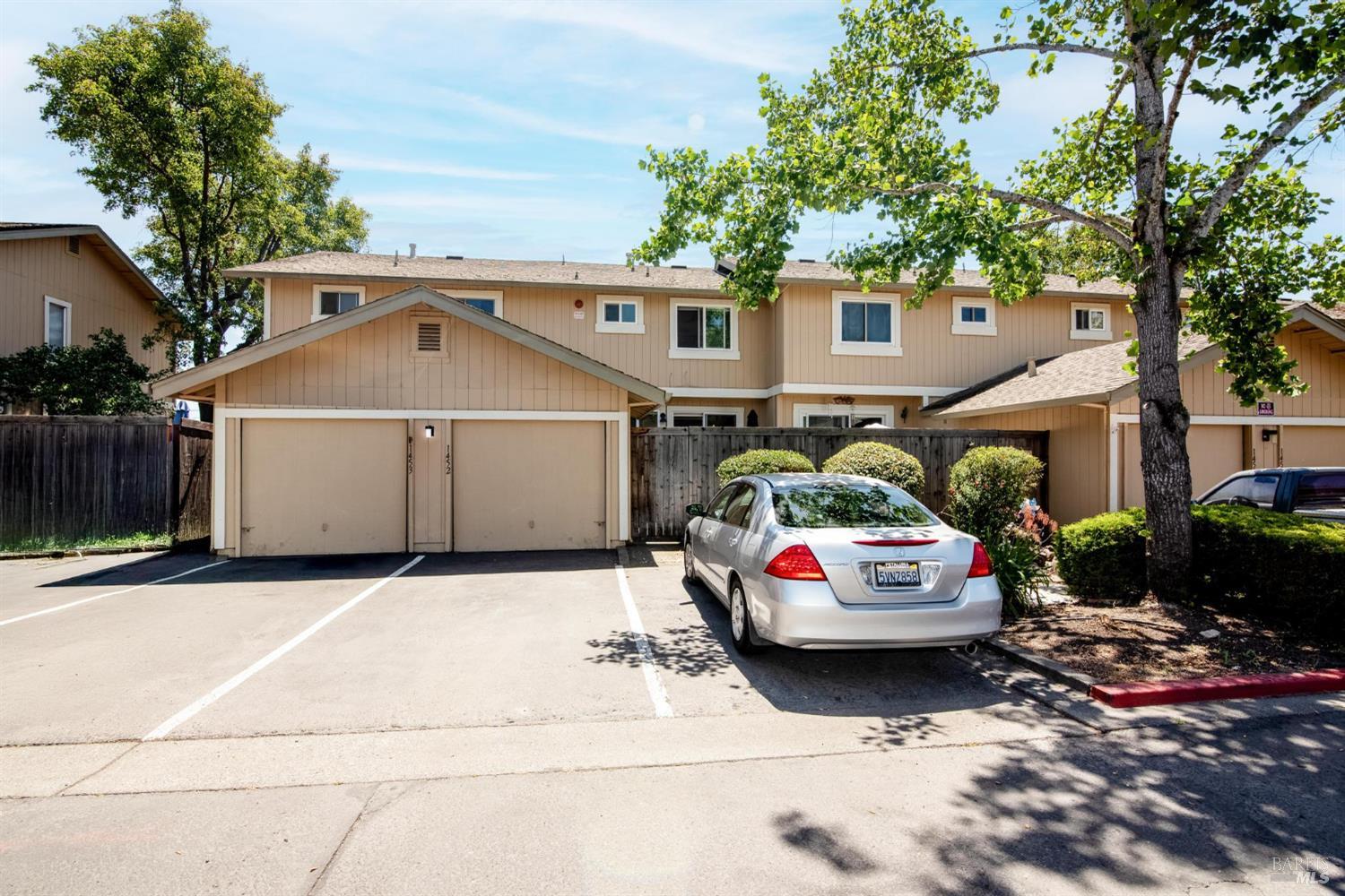 1452 Gold Way