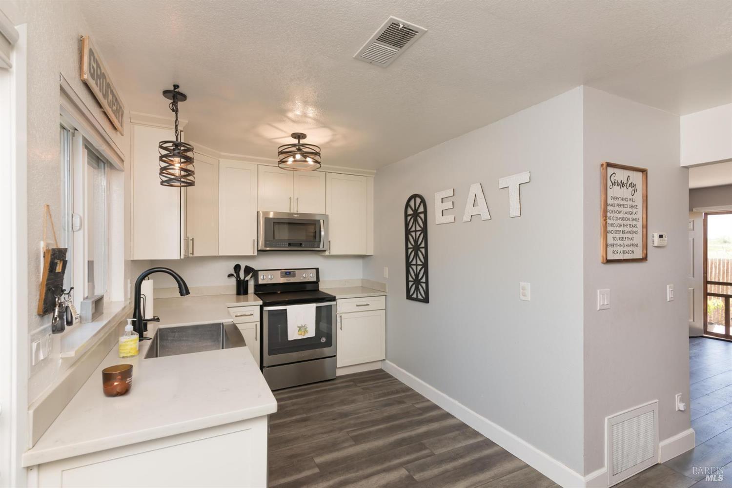1452 Gold Way