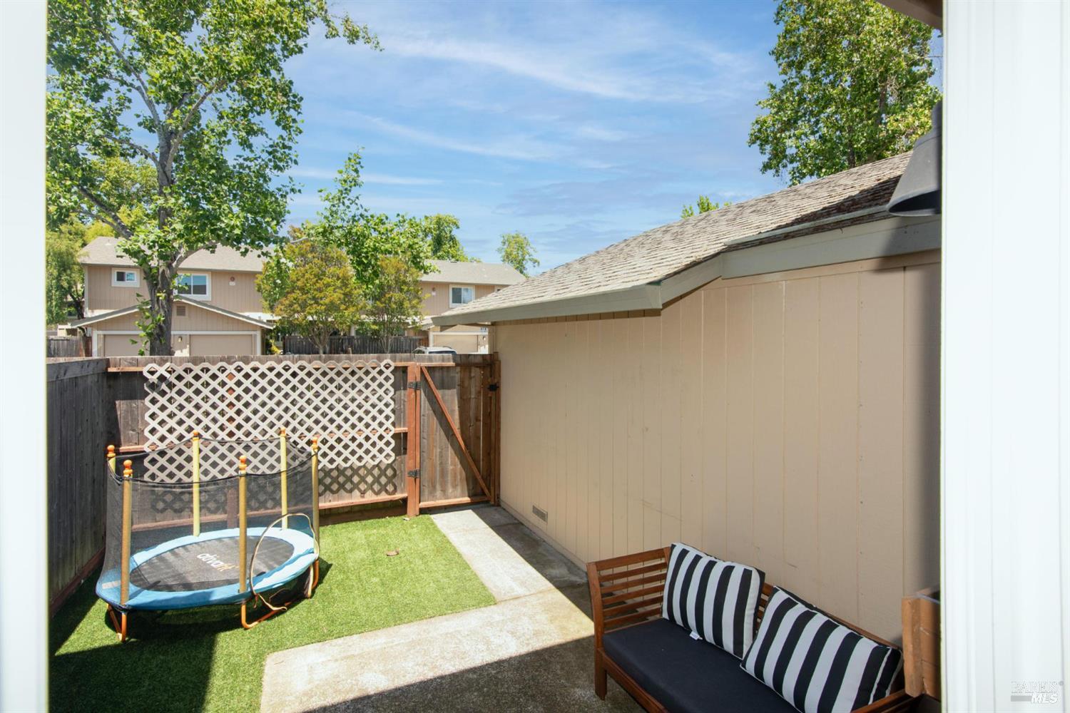 1452 Gold Way