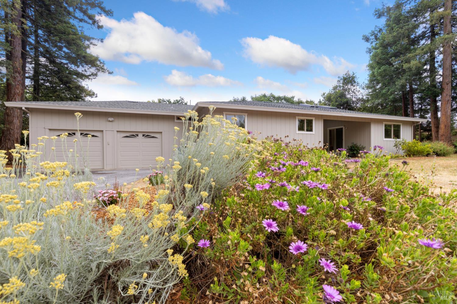124 Pine Breeze Ln