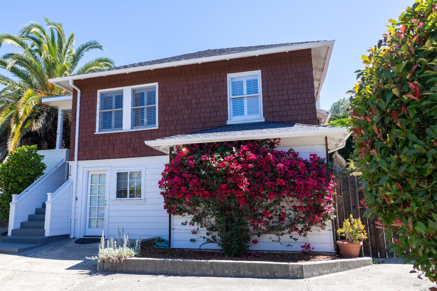 116 Villa Ave