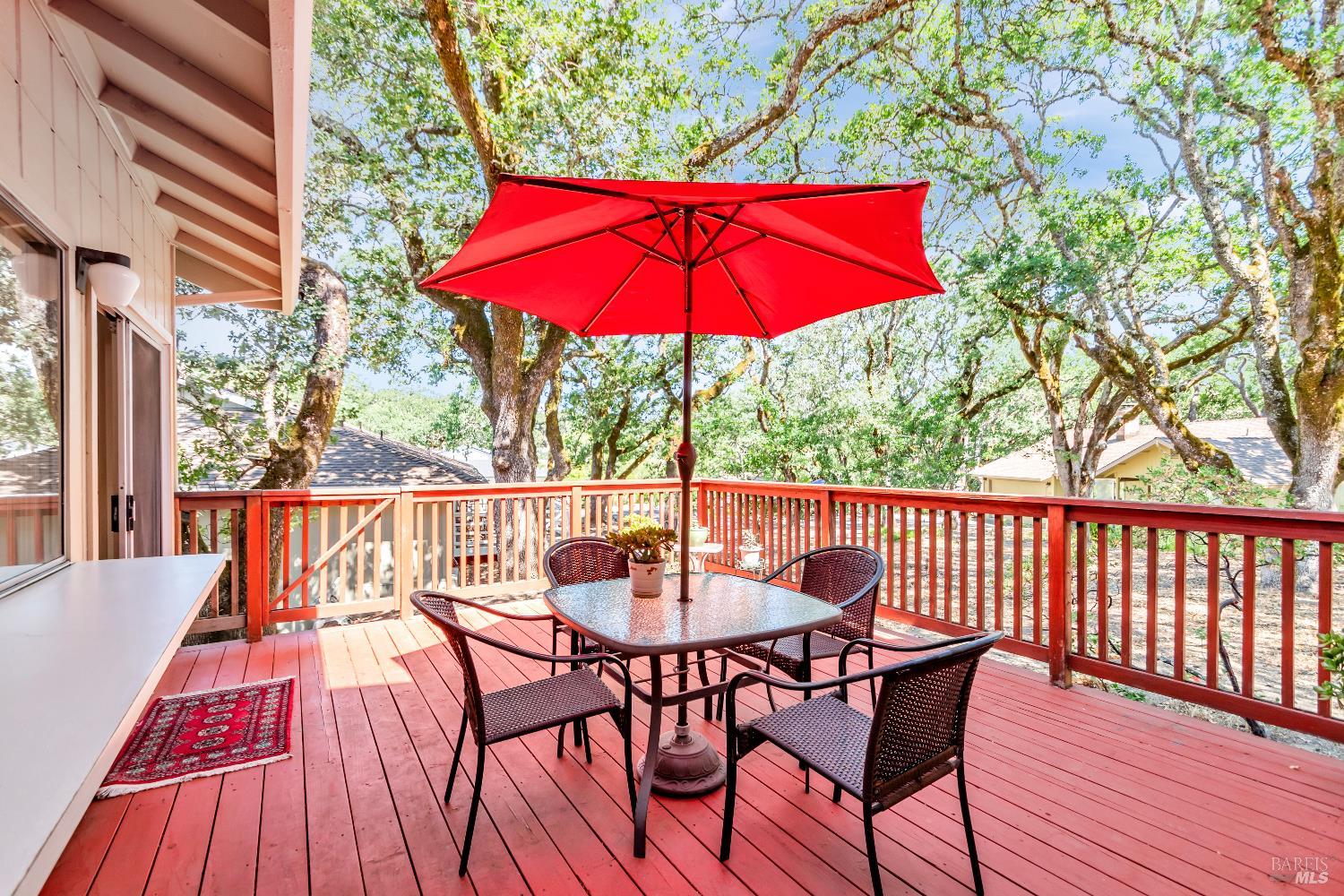 6437 Meadowridge Dr