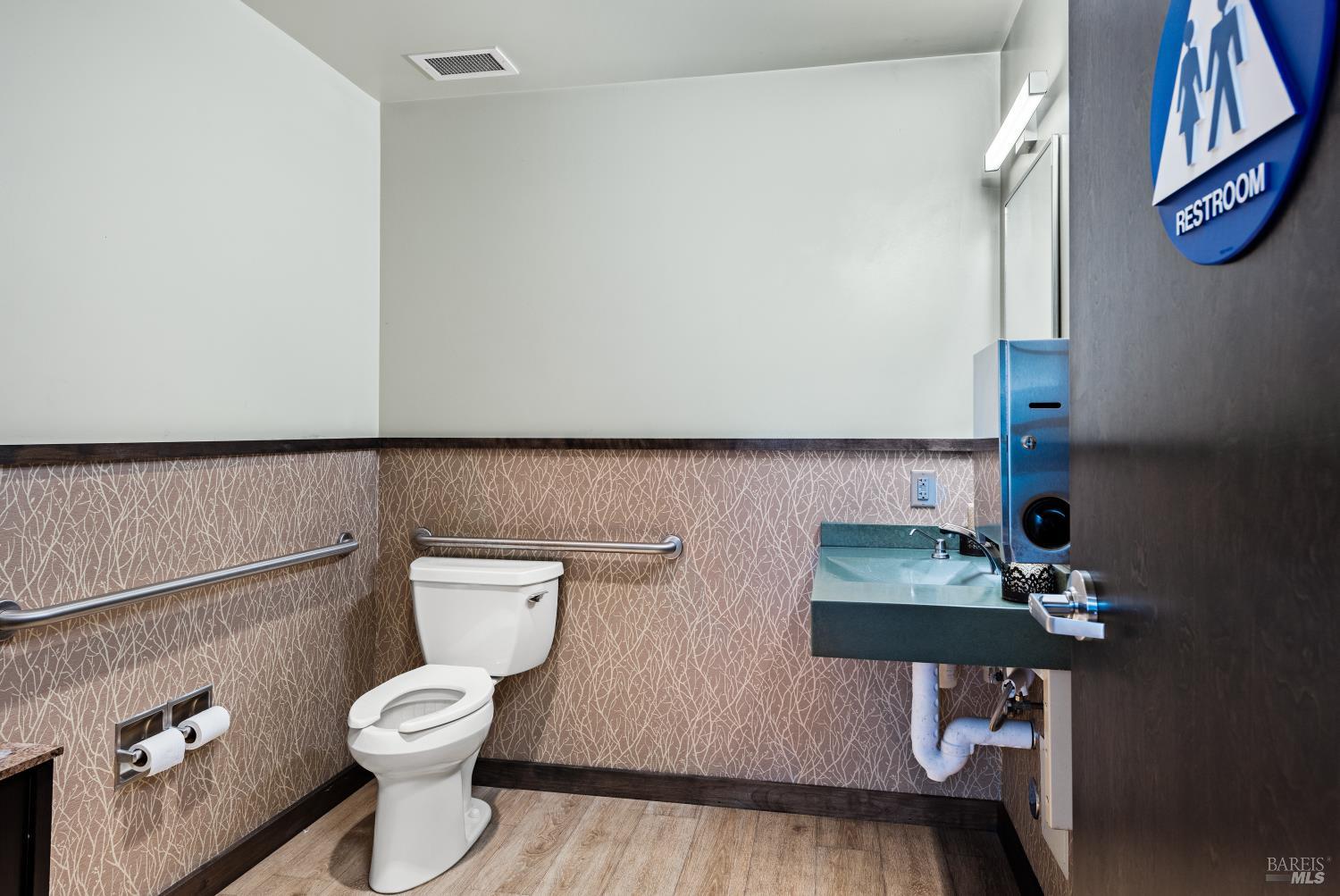 9141 Green Valley Rd