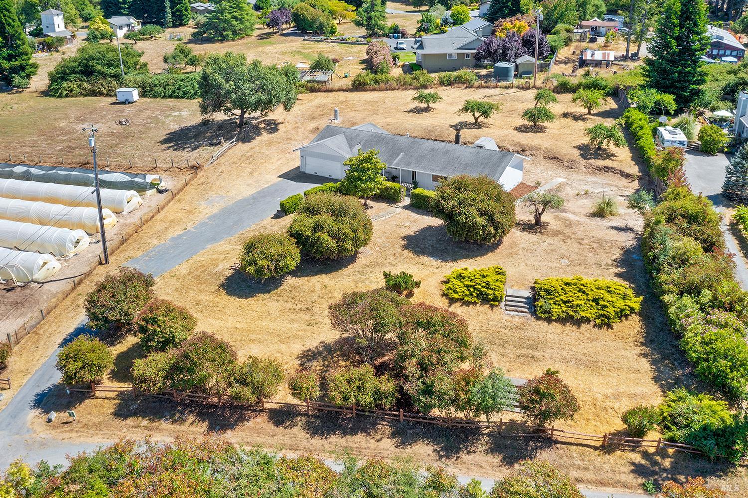 318 Sparkes Rd