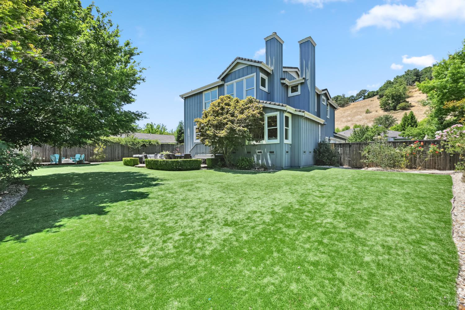 215 Saddle Wood Dr