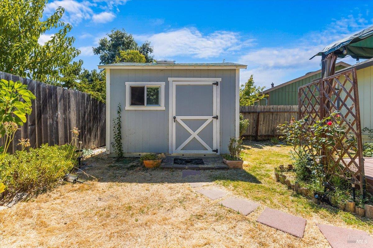 1128 Pippin Circle