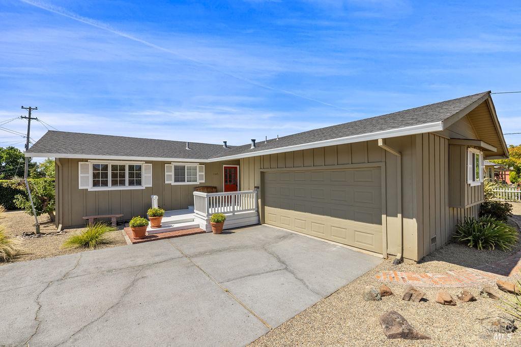 1143 Harvard Dr