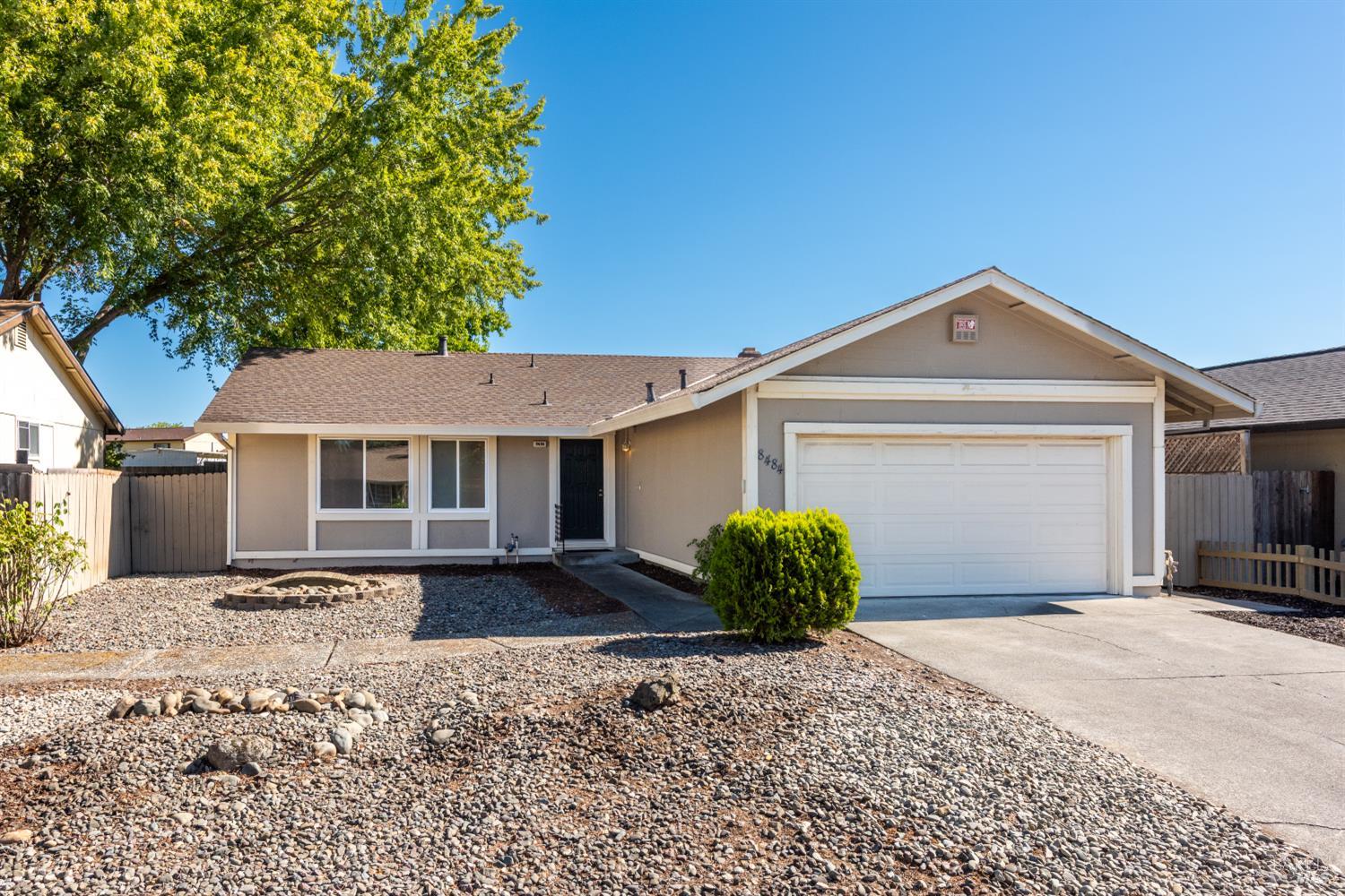 8484 Lancaster Dr