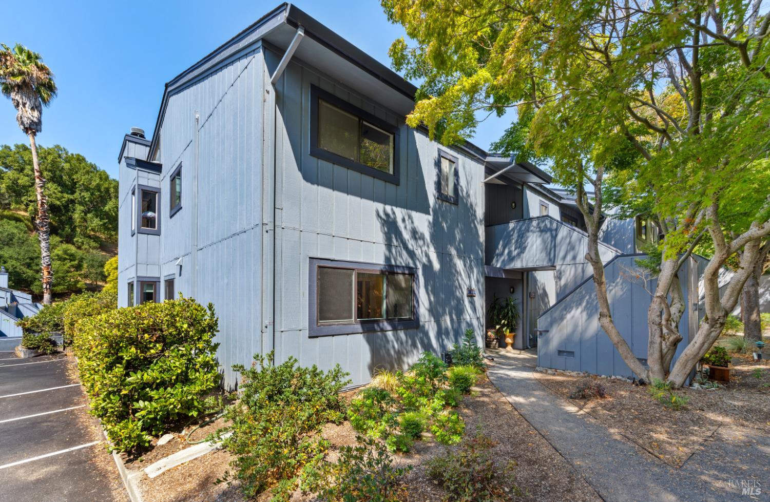 105 Mitchell Dr