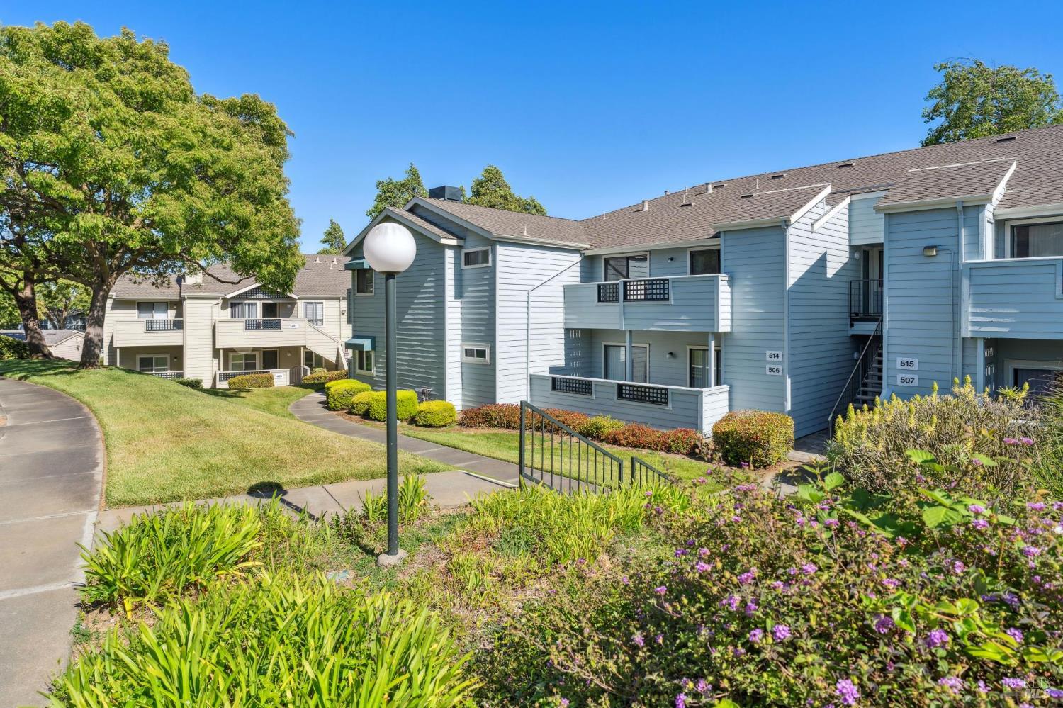 1201 Glen Cove Parkway # 514