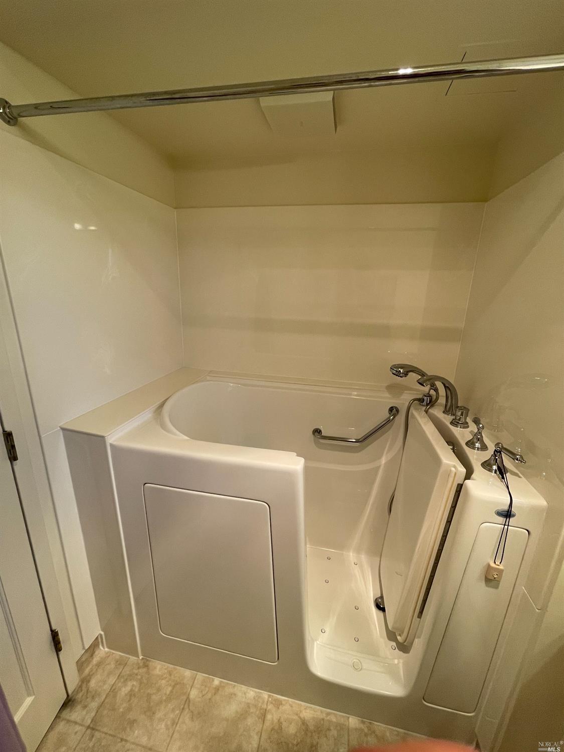 100 Thorndale Dr #125